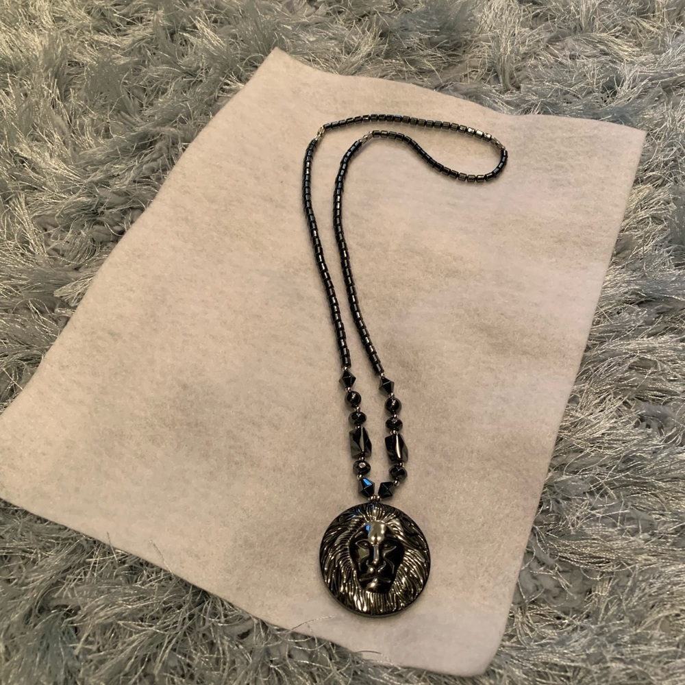 Men’s Stainless Steel Onyx Type Stone Lyon Face Necklace